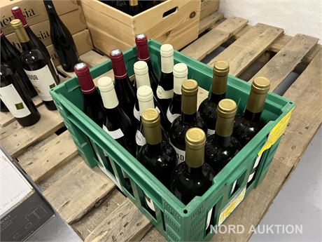 14 flasker blandet vin