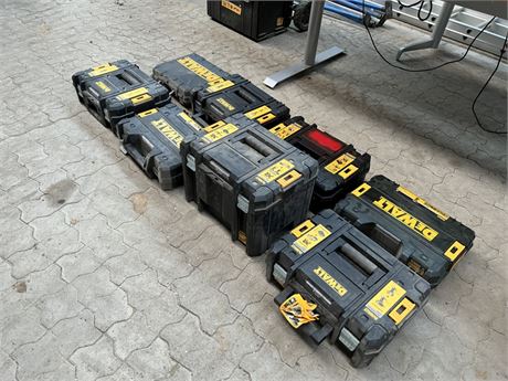 8 stk tomme transportkasser til DEWALT værktøj