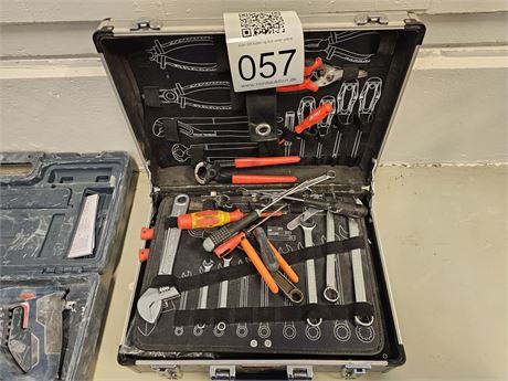 Værktøjskuffert med værktøj