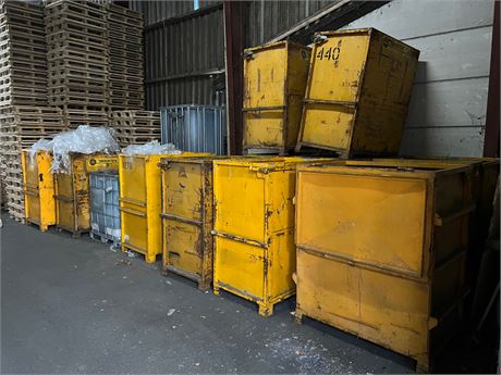 12 stk affaldscontainere