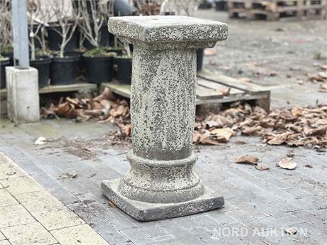 Pedestal i beton / rustik look