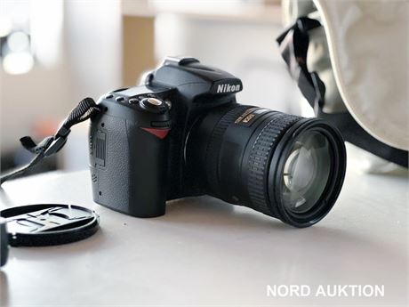 Spejlreflekskamera NIKON D90 + 18-200 mm Zoom Linse + taske