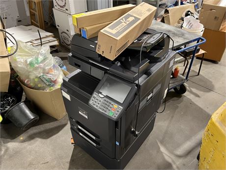 Multifunktionsprinter TASKalfa 3051ci