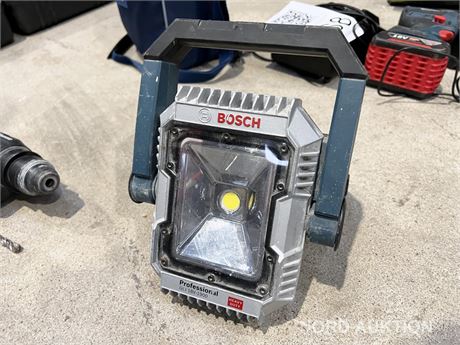 Arbejdslampe BOSCH GLI 18V-1900