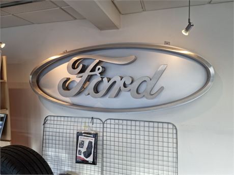 Stort Ford skilt, FORD