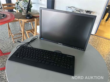 Computerskærm + Tastatur