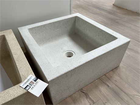 Fritstående betonvask