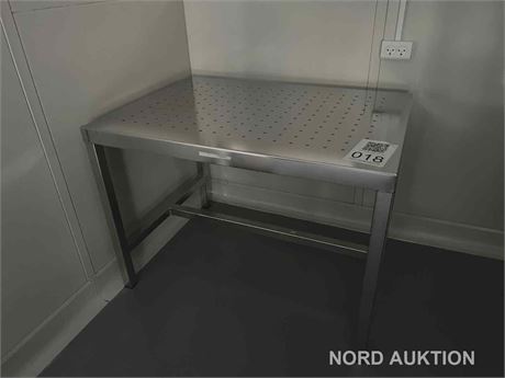 Rustfrit arbejdsbord m. huller