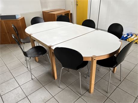 Konferencebord (3 delt) og 8 stk. stole