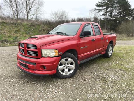 Dodge RAM 1500 5.7 L HEMI