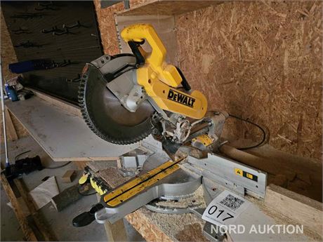 Kap-/geringssav, DEWALT DWS780-QS